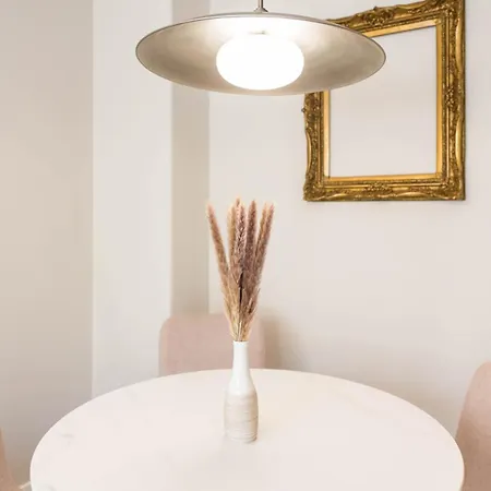 Designer 1br Near The Sea Garden, Chayka District Варна
