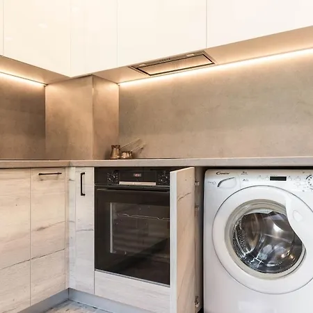 Designer 1br Near The Sea Garden, Chayka District דירה