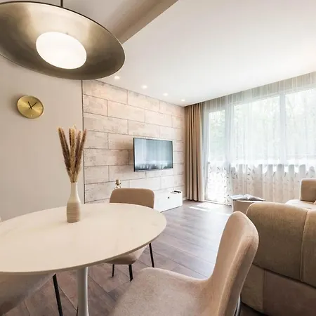 Designer 1br Near The Sea Garden, Chayka District דירה