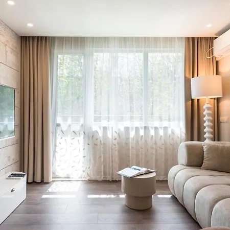 Апартамент Designer 1br Near The Sea Garden, Chayka District *